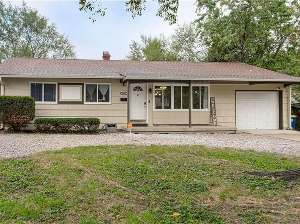 8803 Manchester Ave, Kansas City, MO 64138