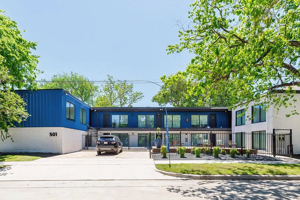 501 Branard St — Photo 1