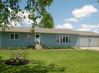 2996 R Ave, Oelwein, IA 50662