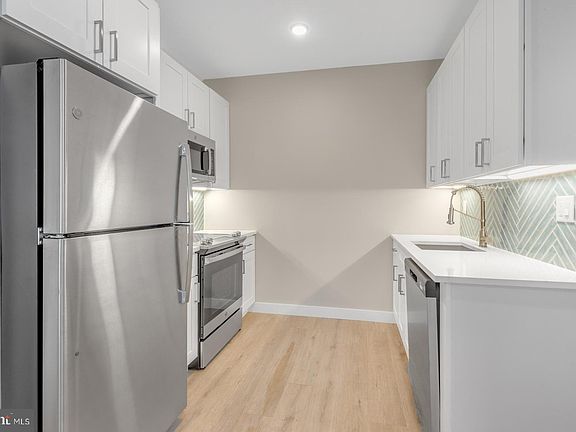3rd image of 1144 Frankford Ave #503