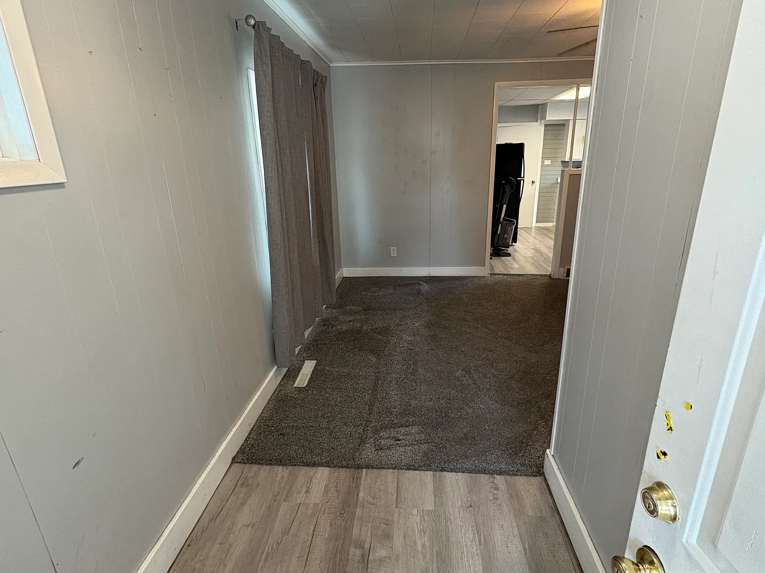 3 bed, 964 sqft, $1,350 — Photo 3