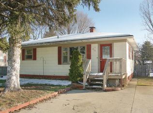 213 3rd St, Sturgis, MI 49091