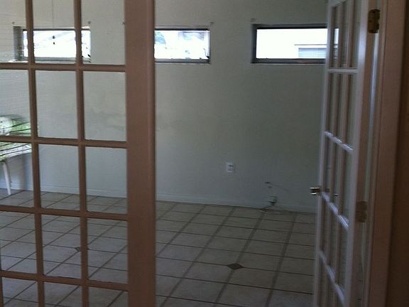 5th image of 2630 57th St N