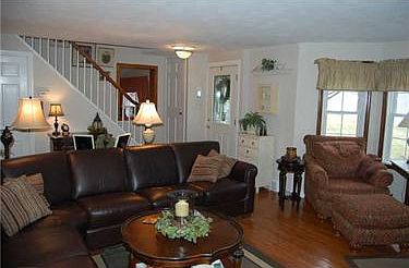 4th image of 85 Northmont St