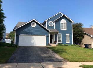 676 Glen Ivy Dr, Elgin, IL 60120