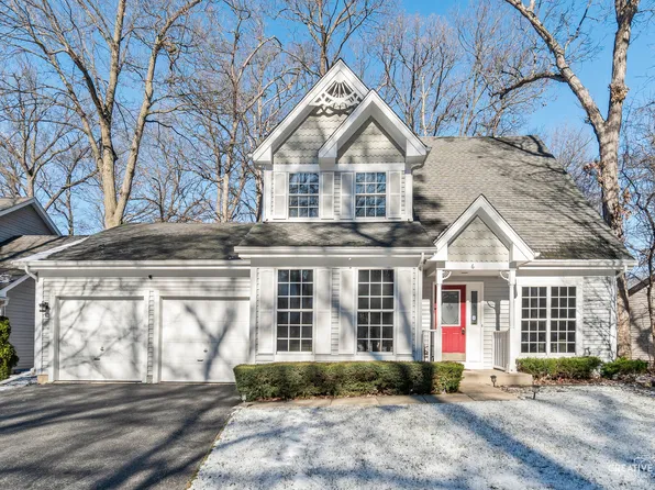 6 Dartmouth Ct, Streamwood, IL 60107