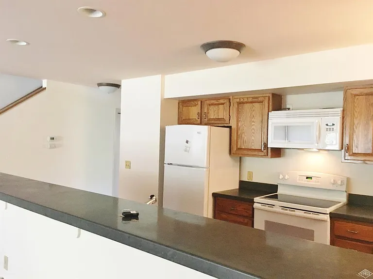 224 Deer Blvd #C — Photo 10