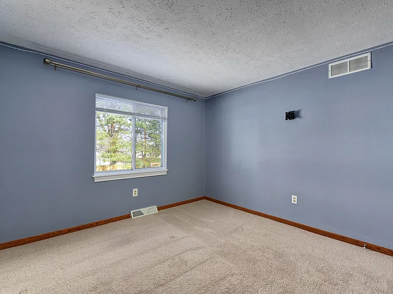 13286 Boston Rd — Photo 21