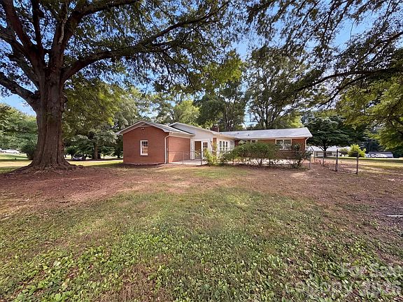 5th image of 1077 Allendale Cir