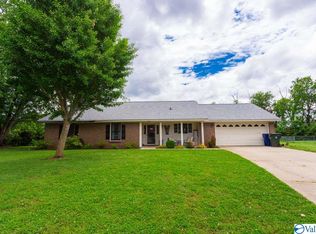 107 Cerrydowns Ct, Meridianville, AL 35759