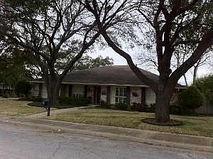 1st image of 9211 Briarhurst Dr