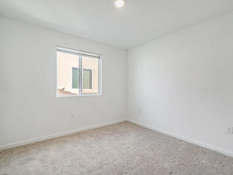 5319 Hames Valley Ln — Photo 46