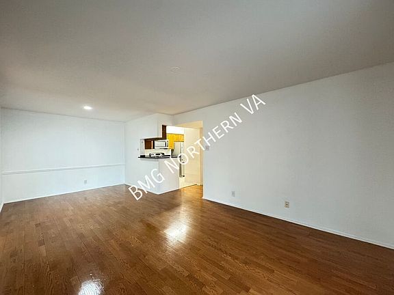 4th image of 3305 Wyndham Cir APT 156
