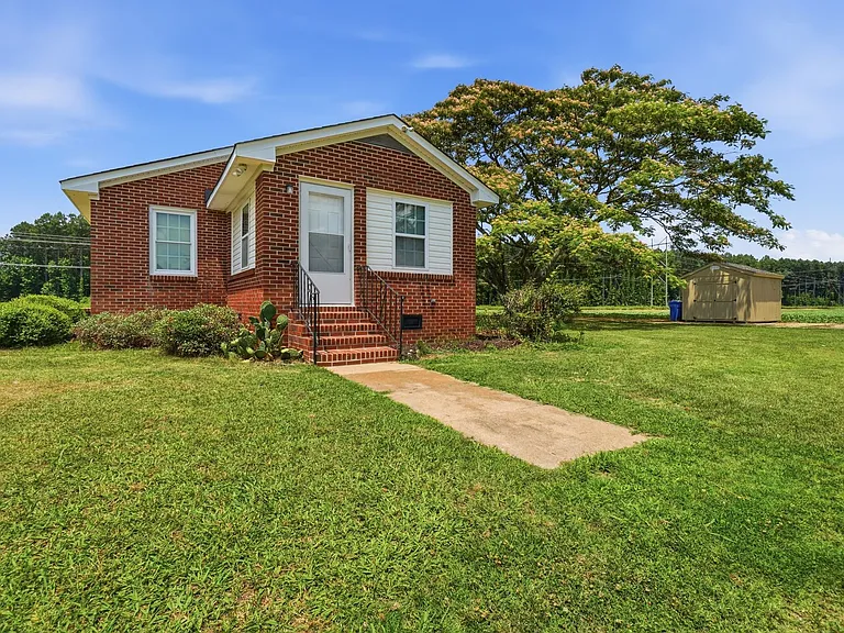 524 Benefit Rd — Photo 4