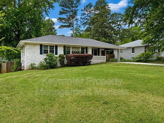 2nd image of 2172 Pawnee Dr SE