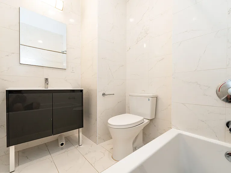1780 Sheepshead Bay Rd #6B — Photo 3