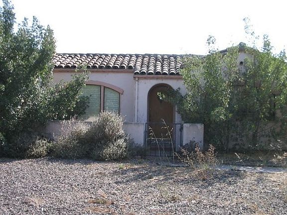 Main House 3bedroom, 2 bath