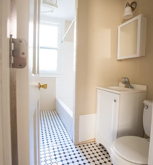 1704 E Locust St #1 — Photo 17