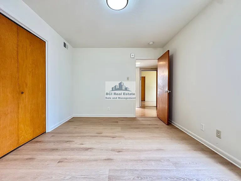 1649 12th Ave #6 — Photo 9