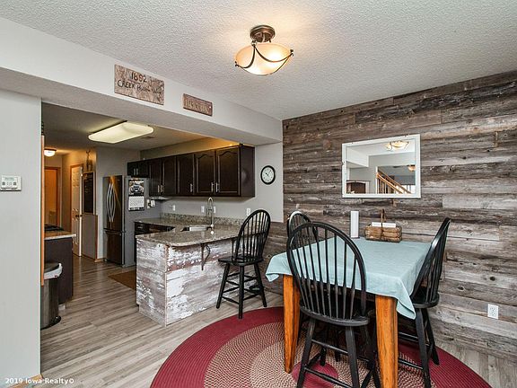 4th image of 5428 Longview Ct Unit 4