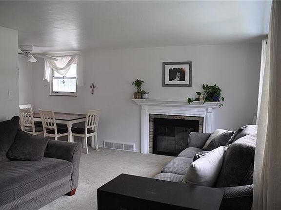 4th image of 5088 Lantern Hill Dr