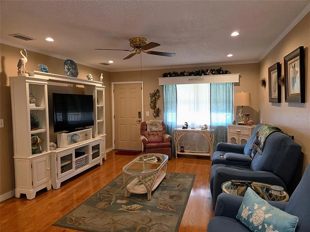 2 bed, 1.0 bath, 1010 sqft, $1,400 — Photo 4