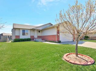 2407 E Kite St, Wichita, KS 67219