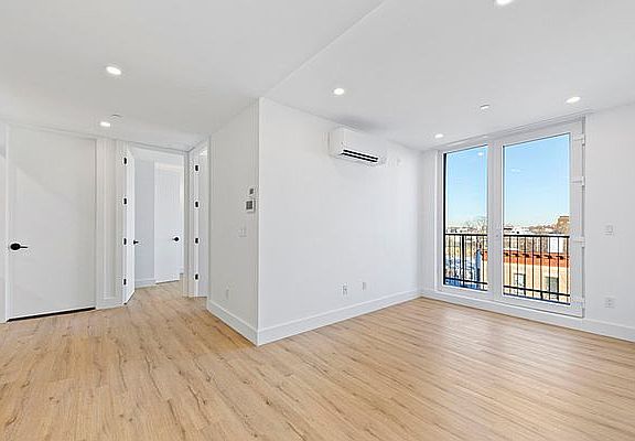 2nd image of 2484 Bedford Ave #5D