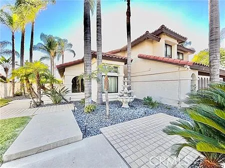 4 Los Coyotes Dr — Photo 3