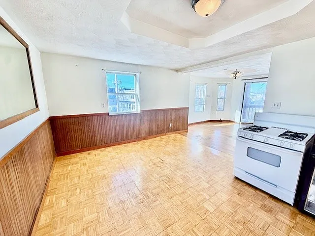 154 Woburn St #1 — Photo 7
