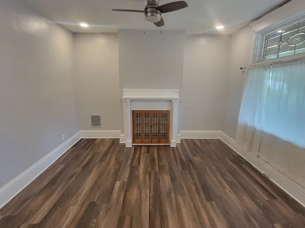 1102 Gladys Ave #1, Pittsburgh, PA 15216