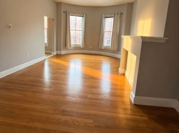 671 Massachusetts Ave APT 2, Boston, MA 02118