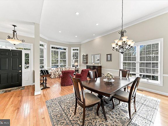 3rd image of 164 Sloan Rd