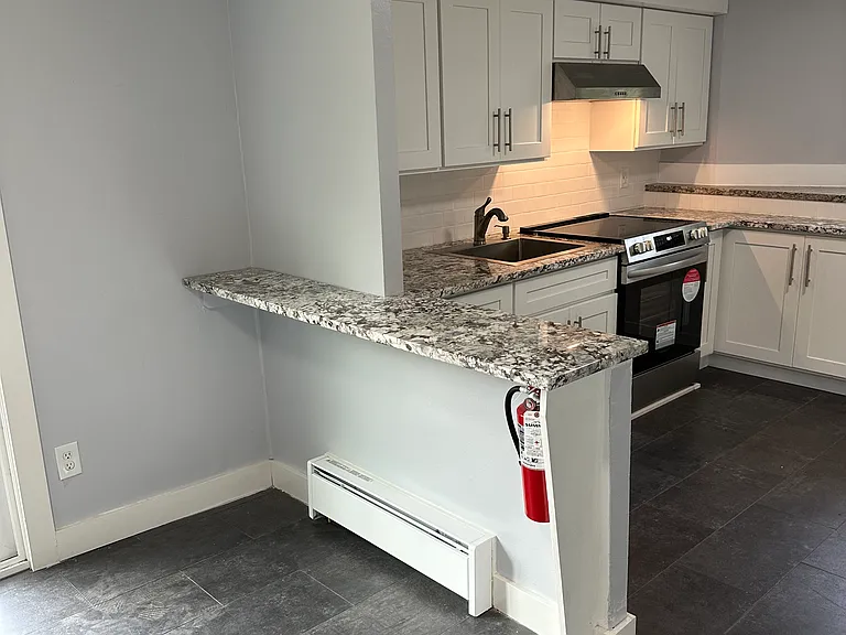 1255 Lucas Ave — Photo 1