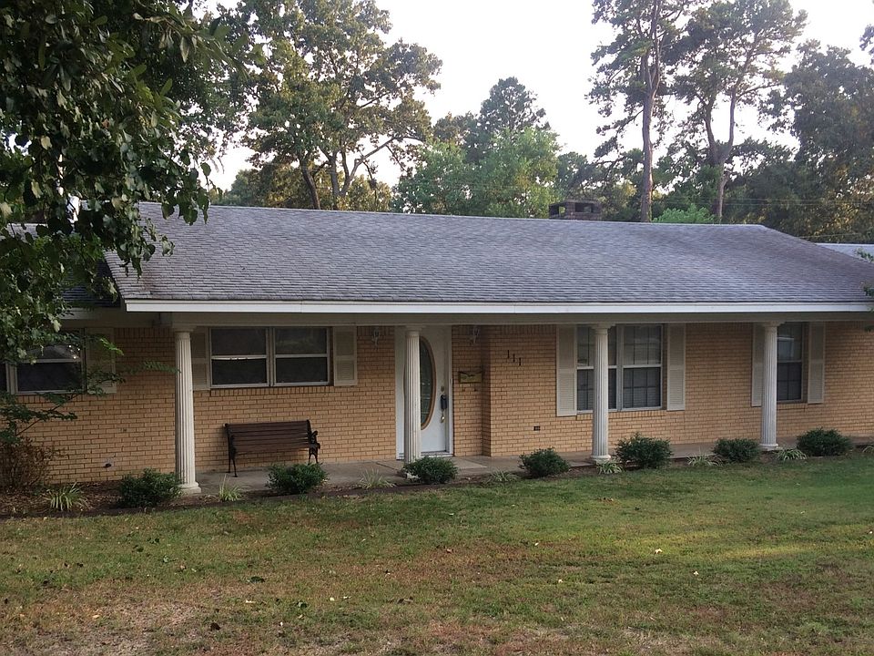 1st image of 111 Wildwood Dr