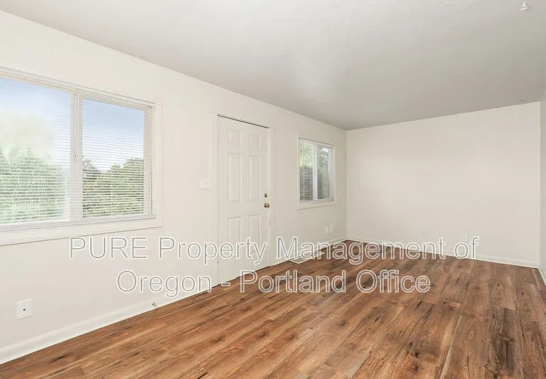 6924 N Amherst St #2 — Photo 9