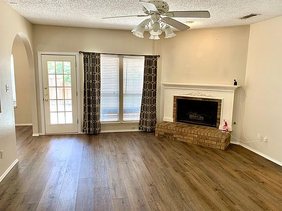 2nd image of 4908 Portrait Ln