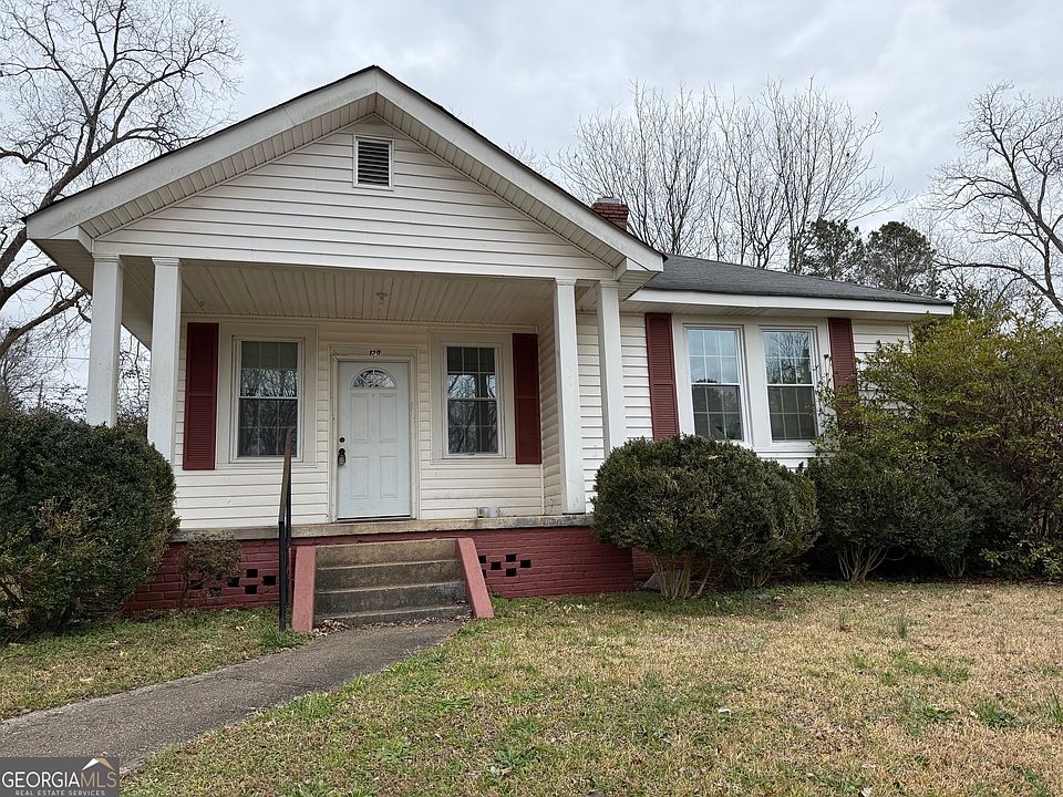 1st image of 129 R St SW