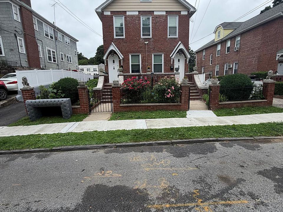 1st image of 37 Courter Ave #1