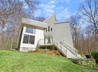 126 Gallows Hill Rd, Redding, CT 06896