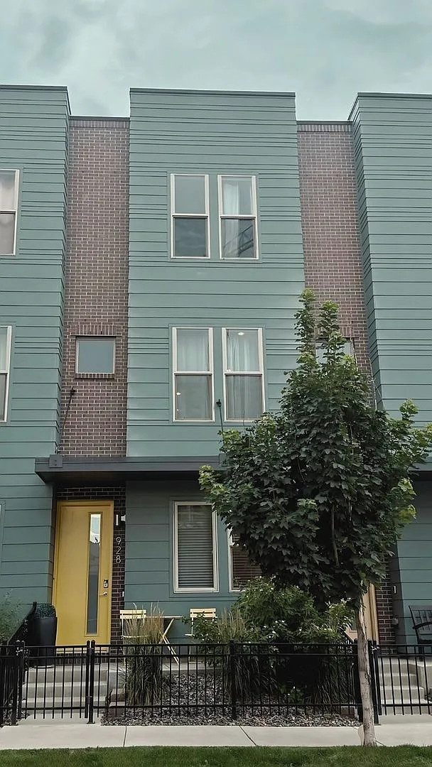 Charming 3BR House in Denver — Photo 2