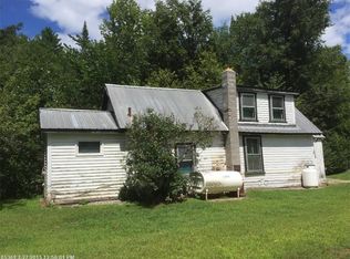 26 Robbins Ave, Dixfield, ME 04224