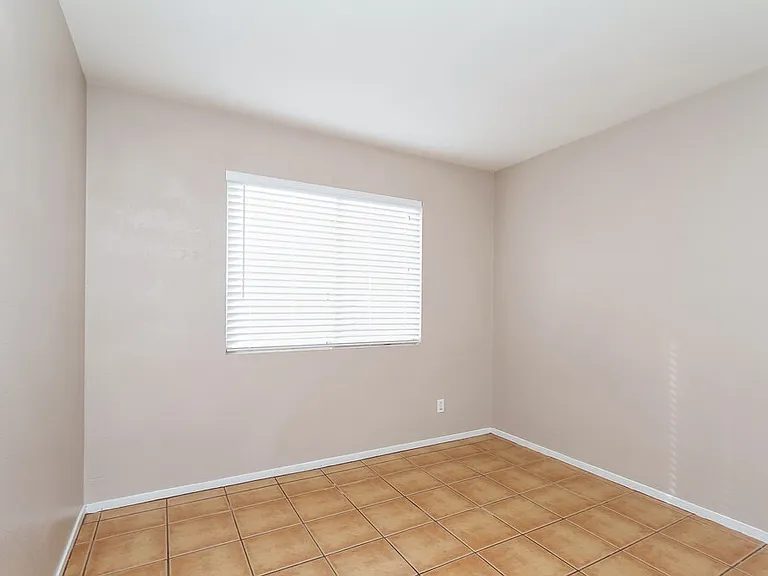 2409 Grand Prize Ave — Photo 13