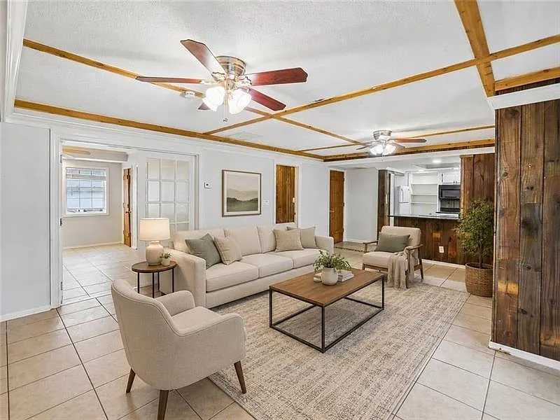 1 bed, 1.5 bath, 800 sqft, $1,450 — Photo 2