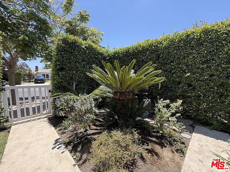 11919 Tennessee Pl — Photo 5