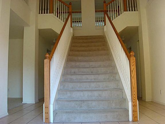 2nd image of 816 Sabona Dr