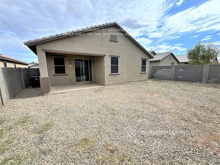 17950 W Tina Ln — Photo 15