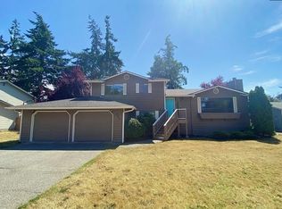 485 NW Columbia Dr, Oak Harbor, WA 98277