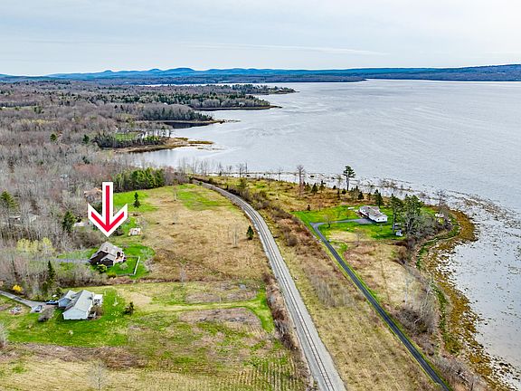 4th image of 24 Fort Point Cove Road