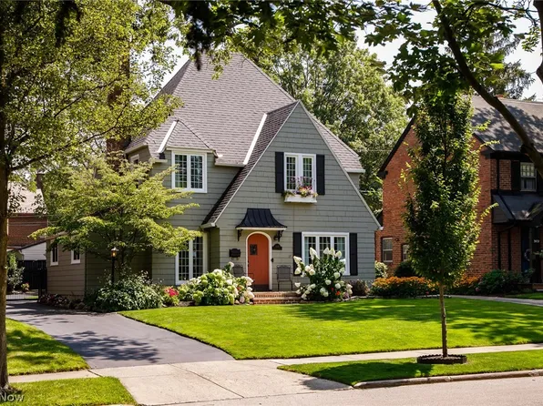 3625 Tolland Rd, Shaker Heights, OH 44122